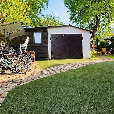 Martin Guest House Ventspils Buitenkant foto