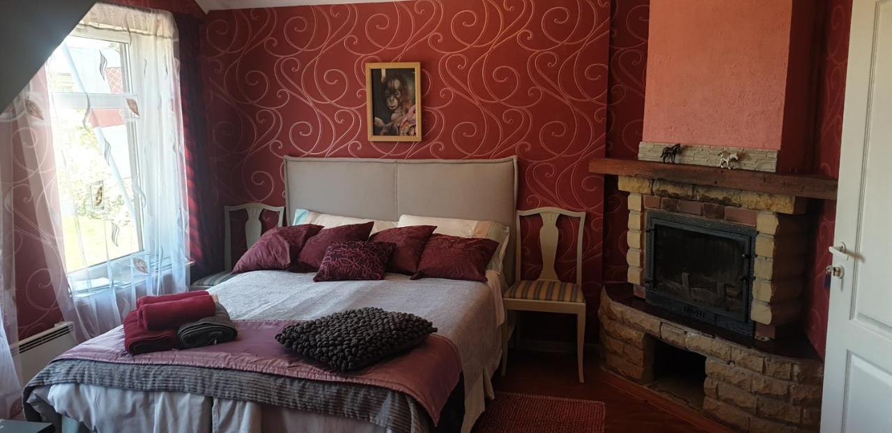 Martin Guest House Ventspils Buitenkant foto