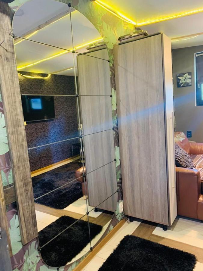 Martin Guest House Ventspils Buitenkant foto
