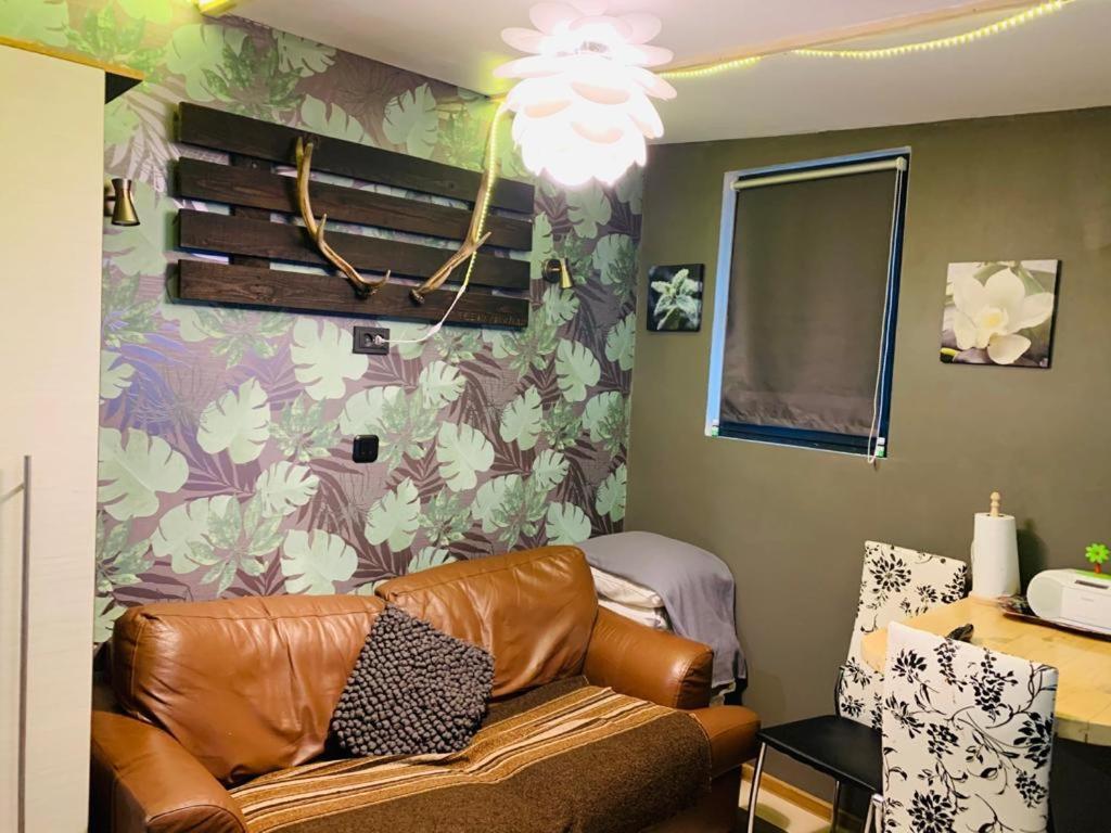 Martin Guest House Ventspils Buitenkant foto