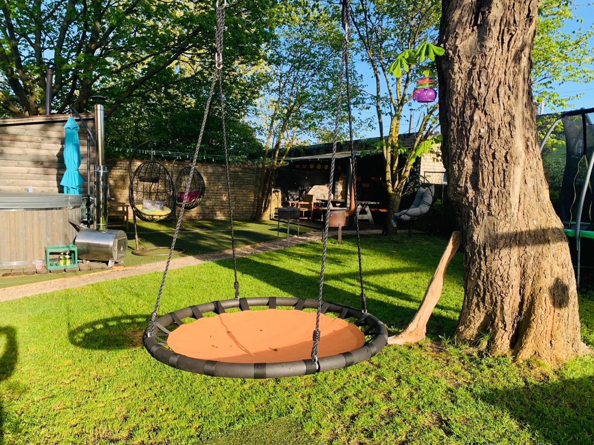 Martin Guest House Ventspils Buitenkant foto
