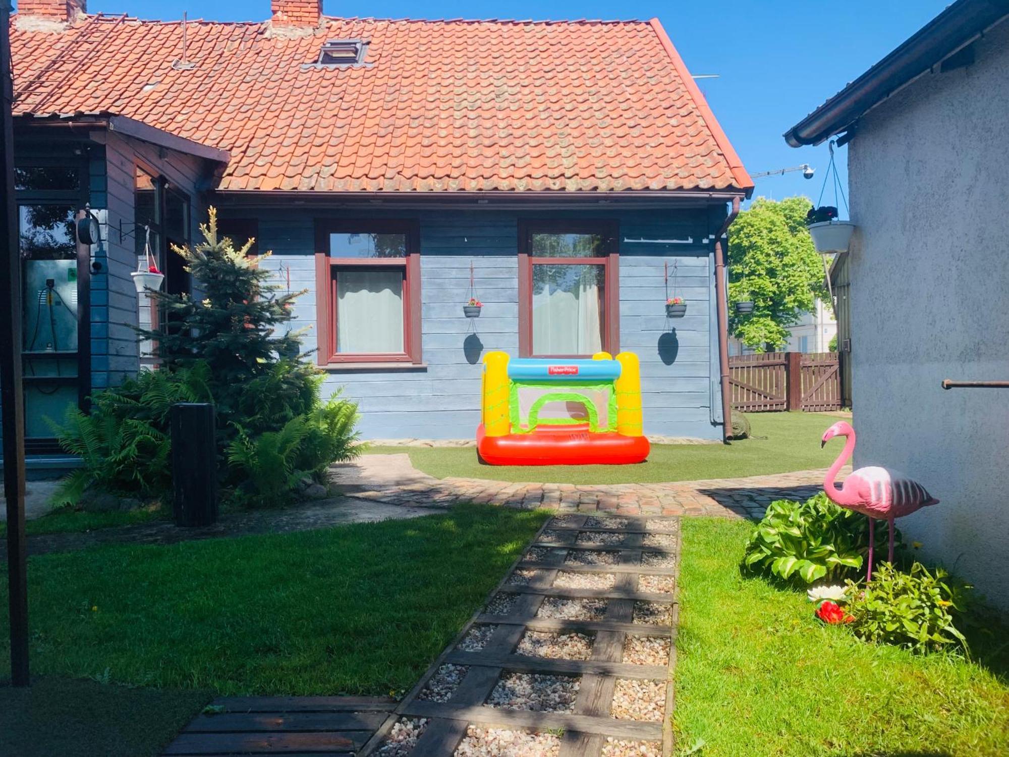 Martin Guest House Ventspils Buitenkant foto