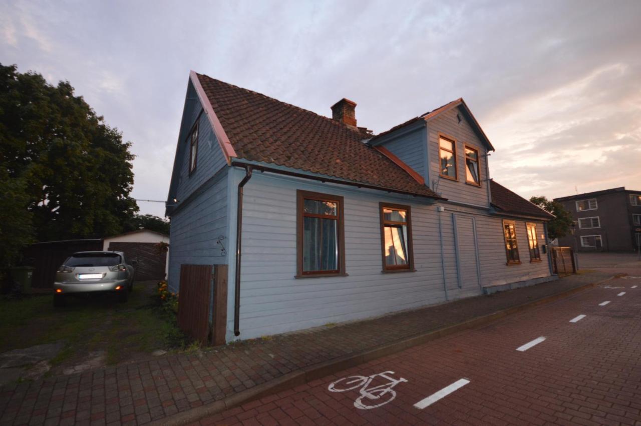 Martin Guest House Ventspils Buitenkant foto